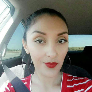 Meet your Posher, Marissa